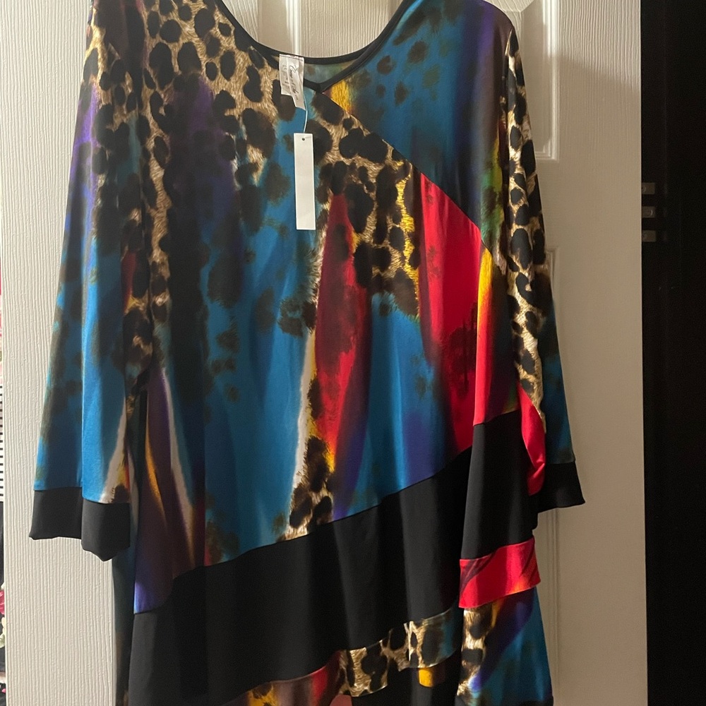 New with Tags High/Low 3X Plus Tunic